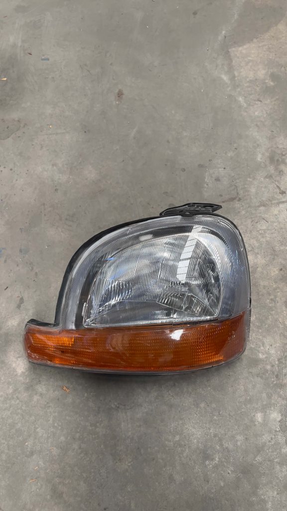 Faro Renault Kangoo derecho