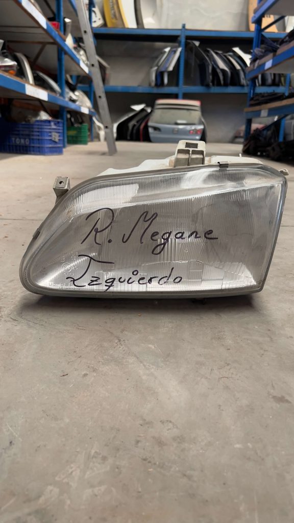 Faro Renault Megane izquierda