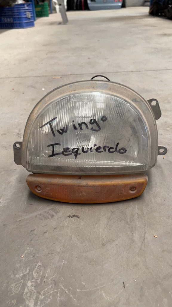 Faro Renault Twingo izquierda
