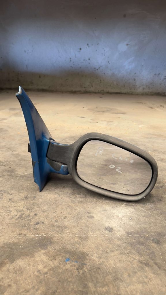 Retrovisor Ford Clio 2002 derecha